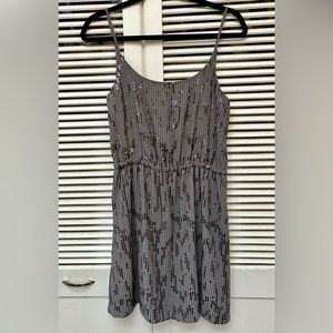 Kismet Tunic With Sequins Size XS